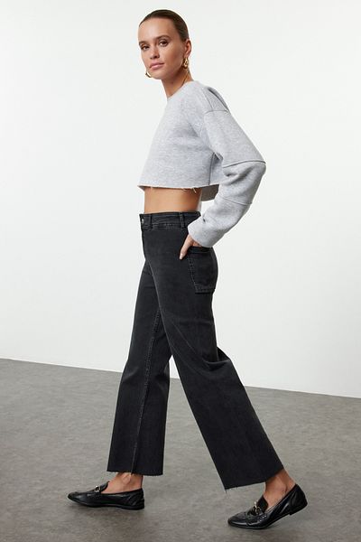 Trendyol Collection Gerade Jeans mit hoher Taille in Marineblau - TWOAW25je00059