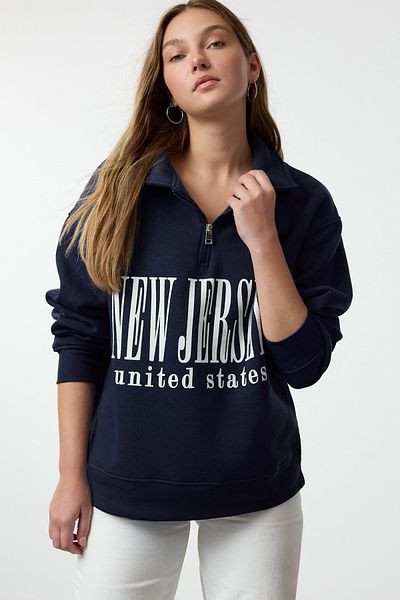 Trendyol Collection Oversize polár sötétkék kötött pulóver - szlogennyomott, cipzáras Twoaw25Sw00134