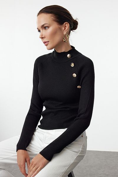 Trendyol Collection Pulover tricotat subțire cu detaliu cu nasturi negri TWOAW25KZ00069