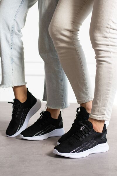 en7 Unisex černo bílé úpletové tenisky – omyvatelné a prodyšné sportovní boty bez zápachu 015