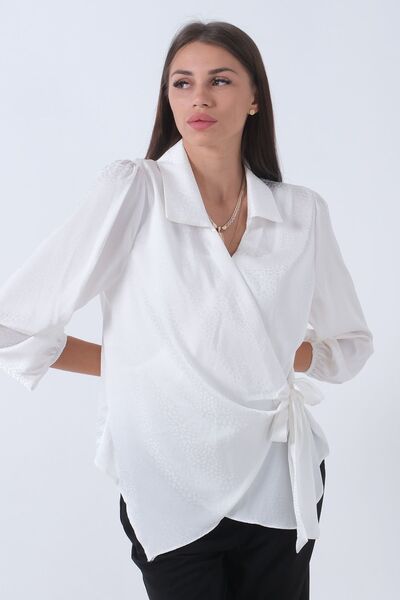 Feminist Yandan Bağlama Detaylı Bluz Gömlek Ekru 41620075