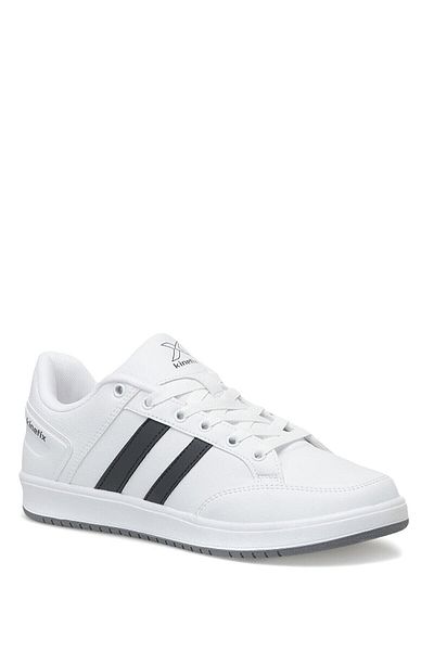 Kinetix Sneakers