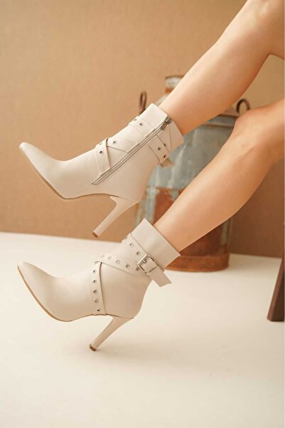 Shu Mhu KADIN ÇİVİ TOPUK KEMERLİ SİVRİ BURUN KREM BOT