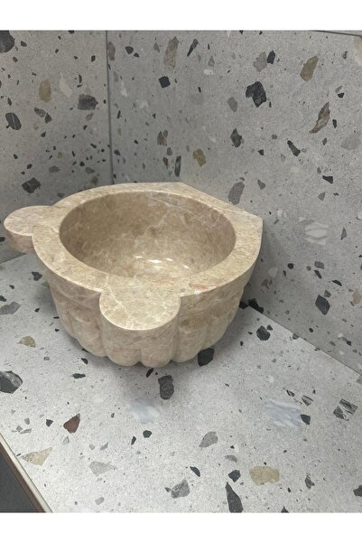Kaya Banyo Kurnası