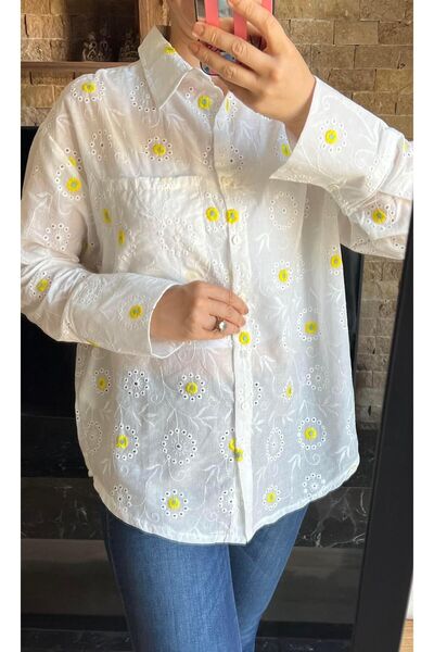 Cardella Cămașă de damă oversize cu broderie florală albă - cu manșete pliabile