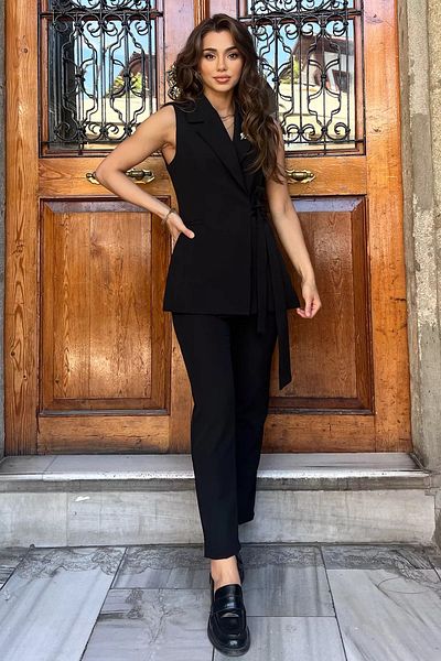 GÜLSELİ Black Women's Vest and Trousers Set with Brooch Detail