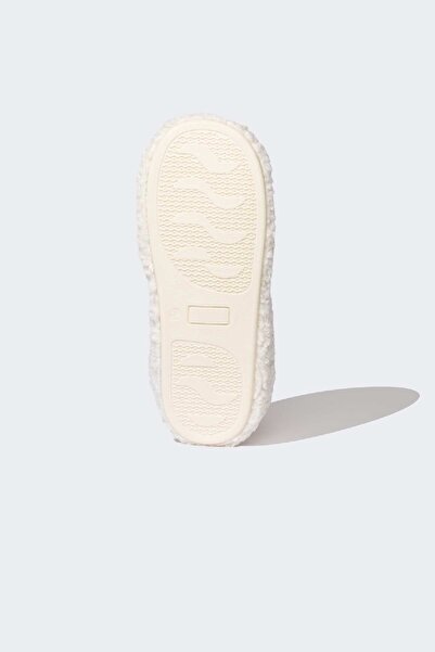 DeFacto Kadın Pelüş Ev Terliği D4707ax24au