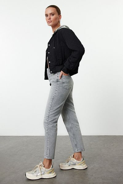 Trendyol Collection Blugi mom gri cu talie înaltă TWOAW25JE00090