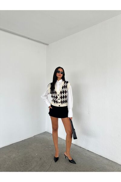 Brantu Diamond Patterned Women's Sweater - Buttoned