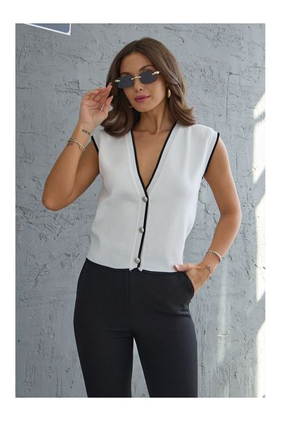 Elif Özbey Butik Knitwear Vest - White and Silver Buttoned