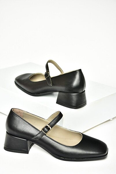 Fox Shoes T 908014103   Pantofi de damă din piele naturală neagră cu toc mic