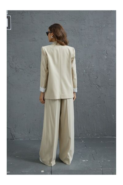 Elif Özbey Butik Сако с ръкав с декорация от камък