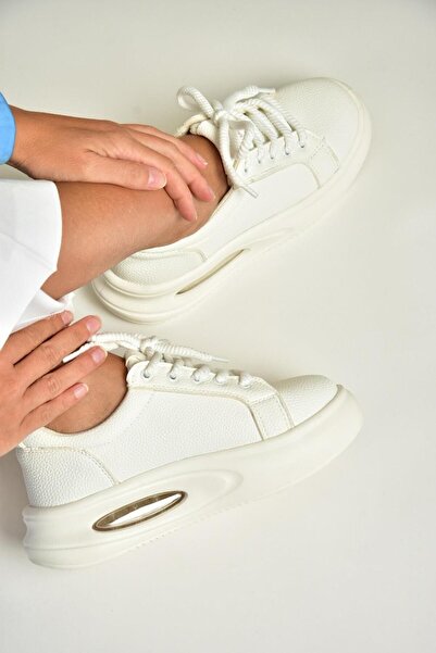 Fox Shoes T 328729609 Bílá sportovní obuv s tlustou podrážkou