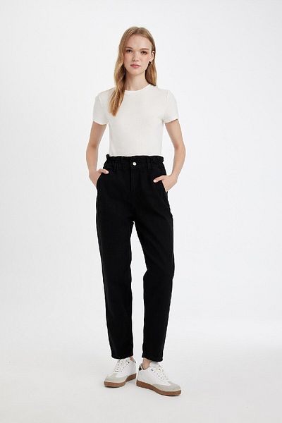 DeFacto Knöchellange Jeans mit kurzem Bein – Paperbag, elastische Taille D4309AX24AU
