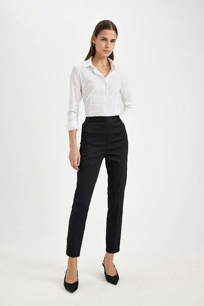 DeFacto Schwarze Satinhose – normale Taille, elastisch, gerades Bein J8743az24wn