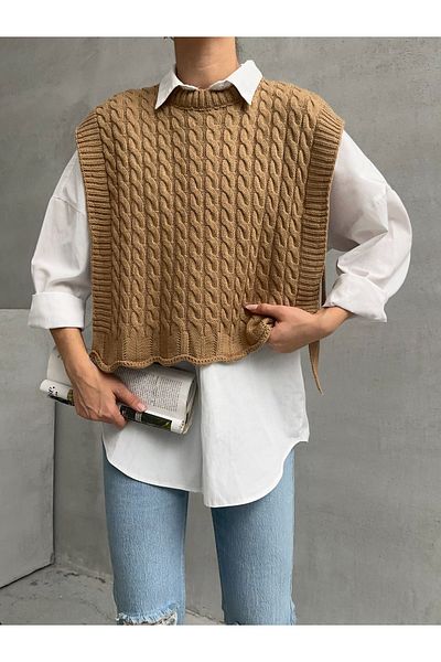 BEJNA Kamelfarbener, geflochtener Strickpullover für Damen – seitlich gebunden