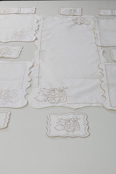 Bonny Home Αραβικό Ramadan Mubarak Cream Mink 8 Ατόμων 25 Τεμάχια Κεντημένο Λινό Σετ Αμερικάνικο σερβιρίσματος