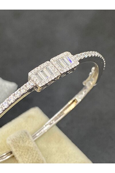 Nayla Jewellery Baget taşlı kelepçe gümüş bilezik