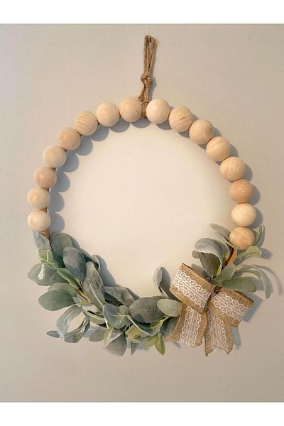 Yeşil Atölye Simple and Stylish Door Ornament with Wooden Beads and Artificial Flowers