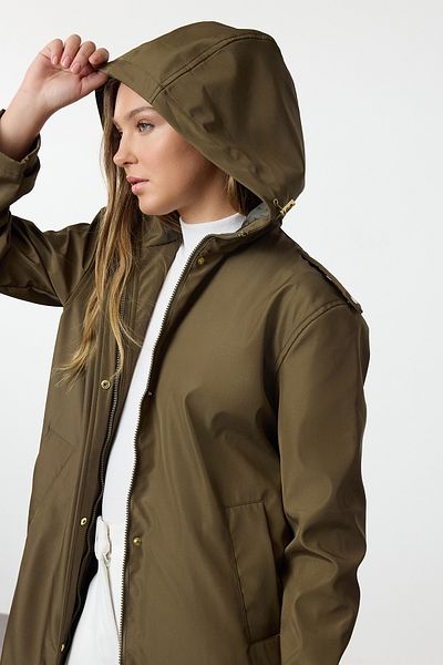 Trendyol Collection Χακί κουκούλα μακρύ αδιάβροχο και αντιανεμικό TWOAW25YR00005