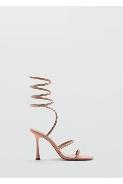 MANGO Woman Stylové sandály s lesklými pásky