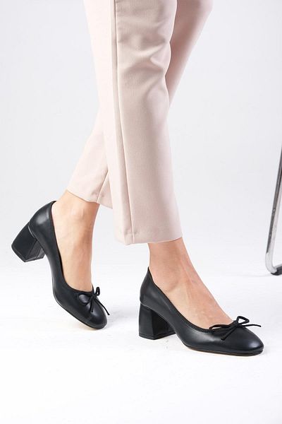 Mio Gusto Pantofi cu toc Mary Jane pentru femei Monique Black Color
