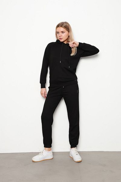 İKLİM LİFE Black Kangaroo Double Suit - Pocket and Hood Detail