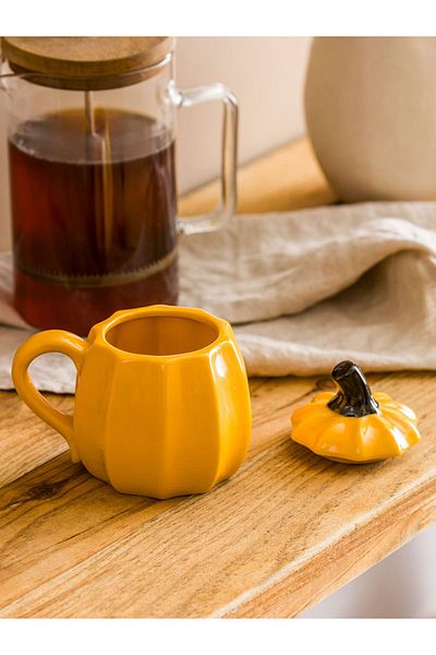 LC Waikiki Special Design Ceramic Mug with Yellow Pumpkin Figure - 335 ml