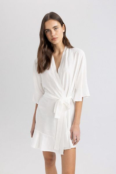 DeFacto Weißer Satin – Morgenmantel mit halben Ärmeln und Gürtel Z9485AZ24SM; Fall in Love Bridal