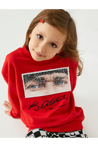 Koton Doppelseitiger Sweatstoff mit Atatürk-Aufdruck - Pailletten