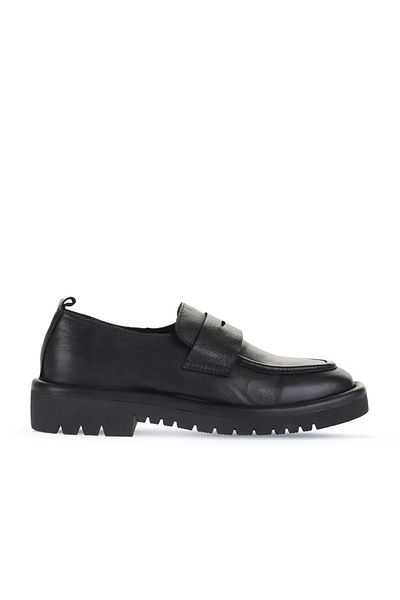 Bueno Shoes Черни кожени дамски мокасини - модел 01wz6703