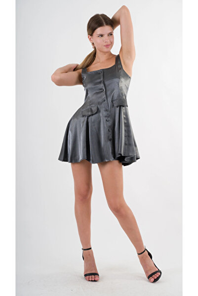 hazelin Γυναικείο φόρεμα σε χρώμα ανθρακί με σορτς - λουράκι, κουμπιά και τσέπες, ελαστική μέση HZL24S-YY197