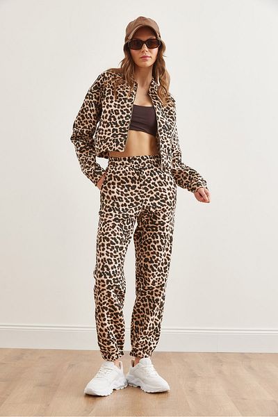 Olalook Dámske jogger tepláky čiernej farby s leopardím vzorom - Eşf- 00000077