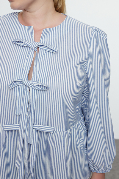 Trendyol Curve Μπλε ριγέ πουκάμισο μεγάλου μεγέθους - Φιόγκος, μακρυμάνικο - TBBAW25AX00003