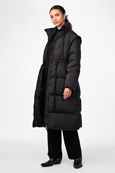 YAS. YASRACCA S Модель манто з високим кроєм