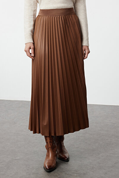 Edit by Trendyol Beige Pleated Leather Look Long Stretchy Knitted Skirt Tedaw25Ee00004