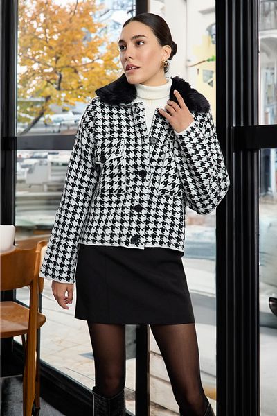 Trendyol Collection Soft Knitwear Cardigan - Fur Detailed, Coat Look Black Twoaw25Hi00283