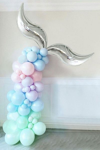 Le Mabelle Multicolored Mermaid Chain Balloon Set