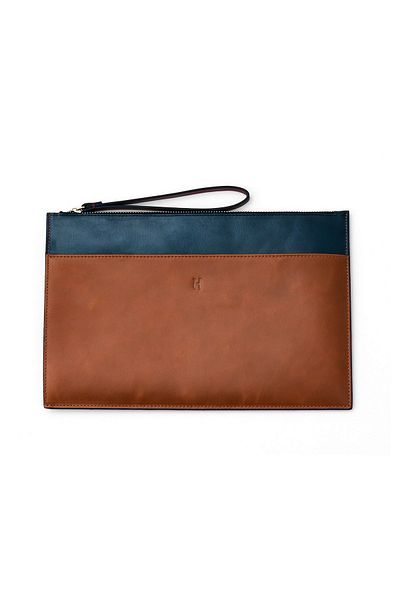 HELMBROOK Γυναικεία τσάντα Portfolio Beverly - Navy Blue Tan δέρμα με τσέπη και προστασία Rfid