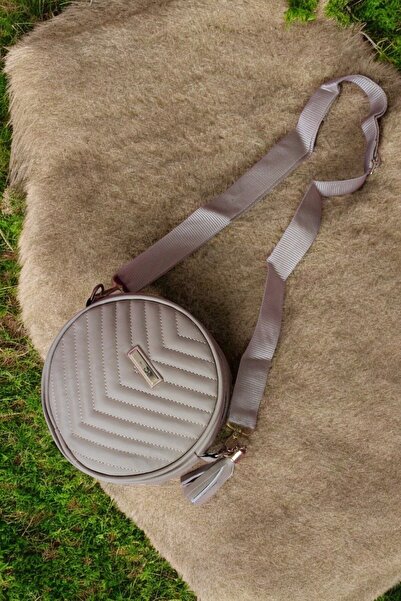 Luniva Verona Kadın Yuvarlak Chevron Desenli Çapraz ve Omuz Askılı Çanta