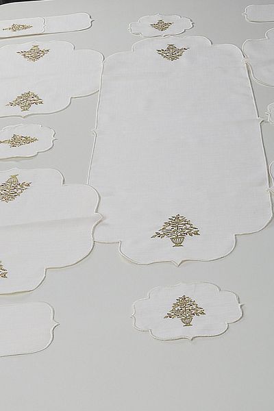 Bonny Home Cherry Tree Cream Gold - Σετ τραπεζαρίας 25 τεμαχίων κεντημένο λινό για 8 άτομα