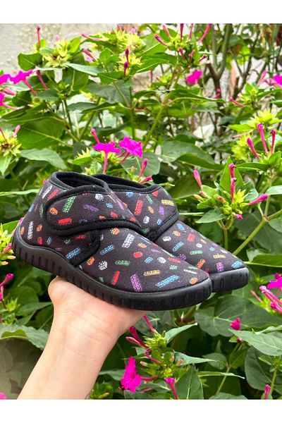 Bold Boutique Κομψές και άνετες παιδικές παντόφλες νηπιαγωγείου - Χειμερινές μπότες για το σπίτι με Velcro