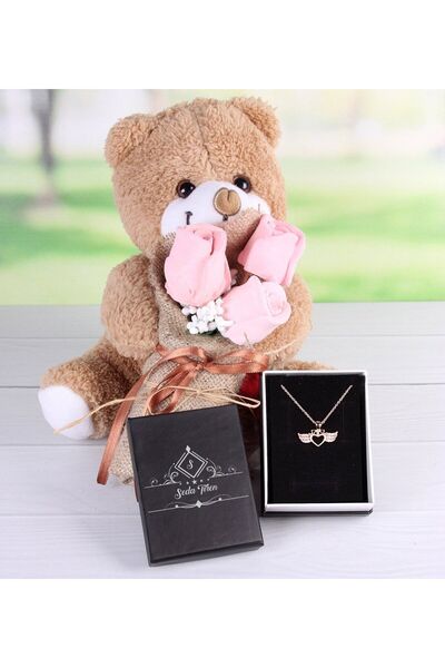EJOYA Şirin Peluş Ayıcık & Kişiye Özel Kutusunda Kalp Kolye Hediye Seti 90317