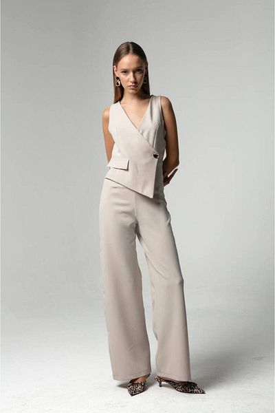 Melike Bakar Boutique Design Buttoned Women's Jumpsuit