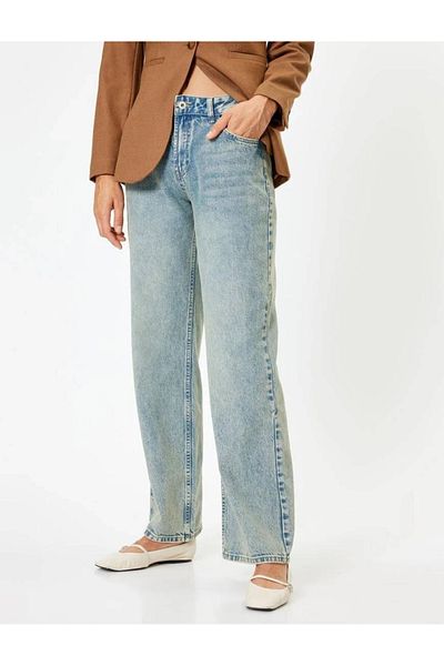 Koton Jeanshose mit geradem Bein und Knöpfen – gerade Jeans
