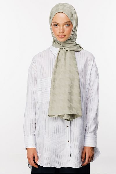 Mooncorn Island Tea Houndstooth Pattern Silky Jacquard Shawl