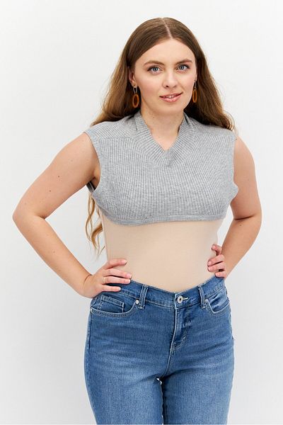 Etam Women Mock Neck Sleeveless Knitted Shoulder Warmer Top, Grey