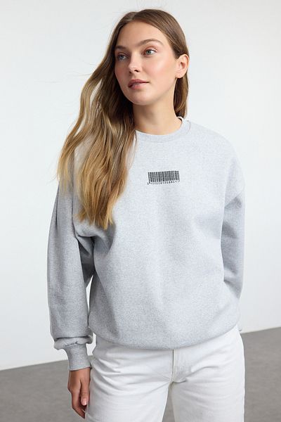 Trendyol Collection Fleece-Sweatshirt in Grau-Melange mit minimalem Muster und dicker Innenseite – Ballonärmel
