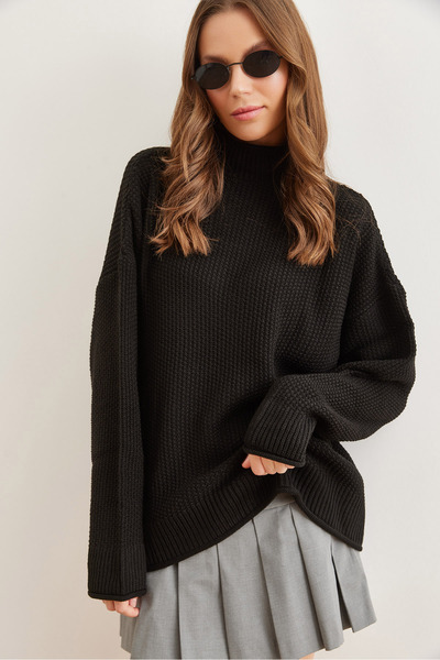 Olalook Pulover de damă cu guler negru cu manșetă ondulată în fagure KZK- 19000825