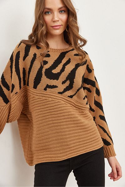 Olalook Дамски трикотажен пуловер Camel Zebra с детайли - Kzk - 19000819